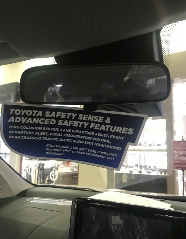 Interior Toyota Veloz 2022 - teknologi spion dalam